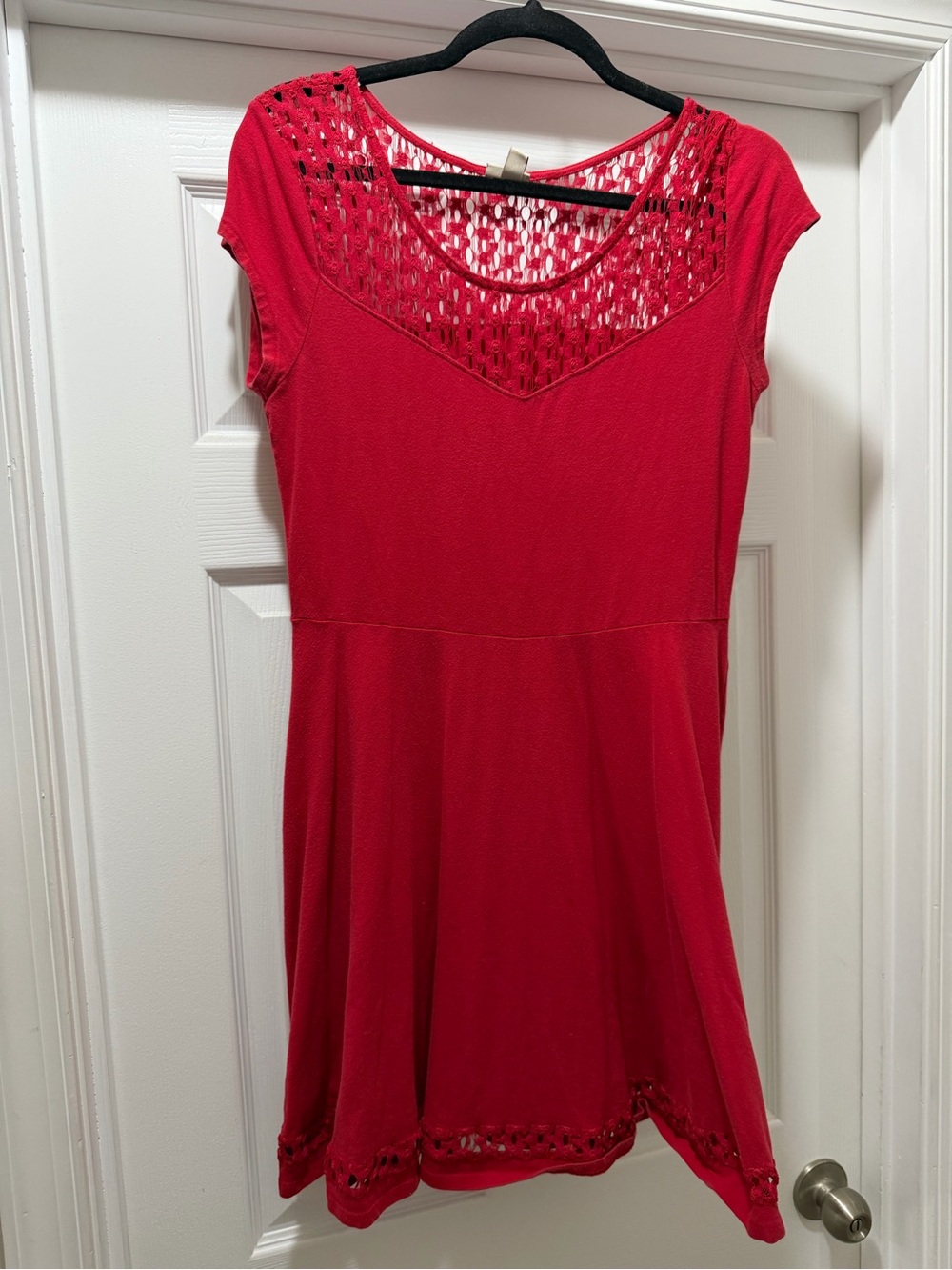 Red Crochet Yoke Short Sleeve Dress (sz: Md/Lg)